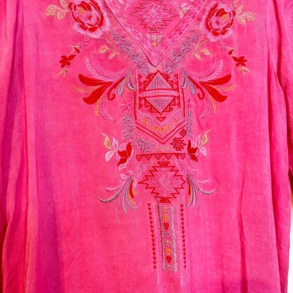 Andree By Unit Women's Tunic Blouse Top Pink Small Floral Embroidered V-Neck - Picture 4 of 8